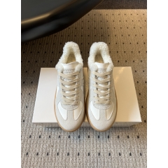 ���� �������������� �ȭ ����Ŀ�� 731-0310-0172 5.5cm <br><hr>������ : 35~41 #�Ź� #�ȭ #����Ŀ�� #�������������� #�ȭ����Ŀ�� #��������������ȭ #�������������󽺴�Ŀ�� #��������������ȭ����Ŀ�� #��������������Ź� #���ڽŹ� #���ڿȭ #���ڽ���Ŀ�� #���������������ڽ���Ŀ�� #���������������ڿȭ <br><hr>#PNU09 <br><hr>�ֹ��忡 ������, ������ �޸��� �ּ���^^ <br>(ī���� LUX